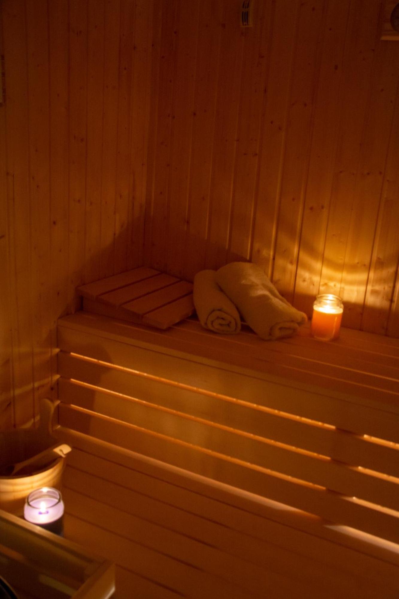 Grzybno Checz Goscinna- Pokoje,Sauna,Jacuzzi, Sala Konferencyjna מראה חיצוני תמונה
