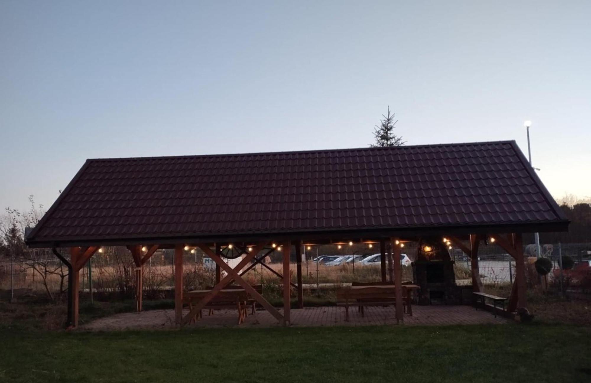Grzybno Checz Goscinna- Pokoje,Sauna,Jacuzzi, Sala Konferencyjna מראה חיצוני תמונה